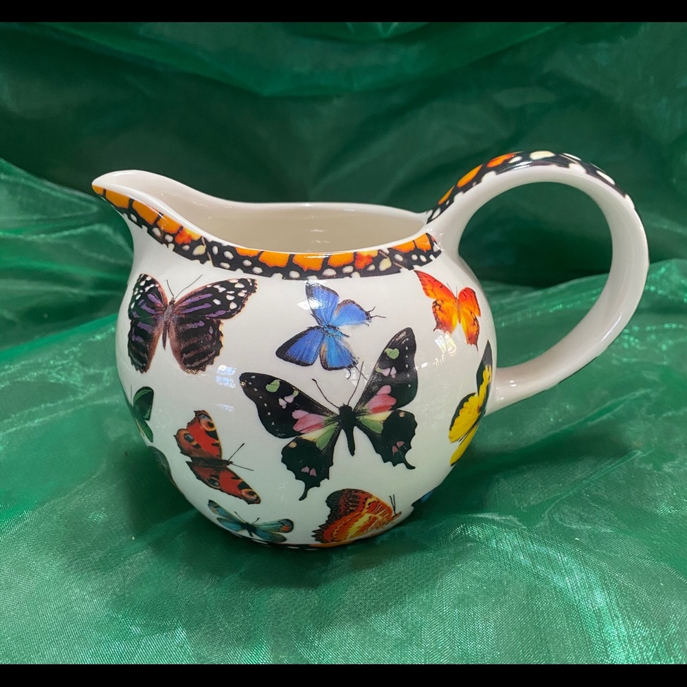 Small pitcher butterfly home decor vase EUC Summer